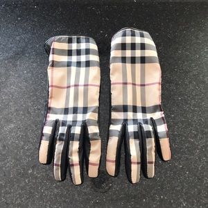 Burberry Gloves